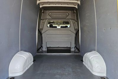 Volkswagen Crafter L4H2 Zabudowa brygadowa AT