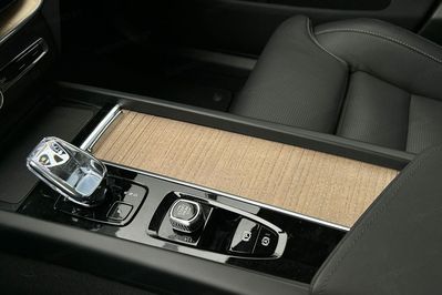 Volvo XC60 B5 B AWD Momentum Pro aut