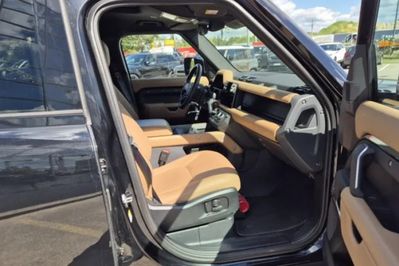Land Rover Defender 110 D250 X-Dynamic HSE