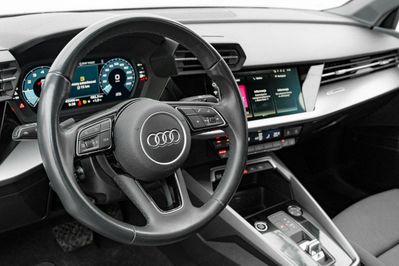 Audi A3 35 TFSI mHEV S tronic