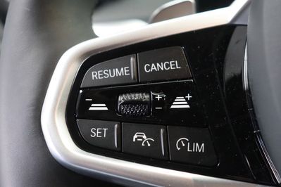 BMW Seria 3 330e xDrive M Sport