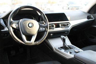 BMW Seria 3 318i