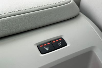 Volvo XC60 T8 Plug-In Hybrid AWD Plus Bright