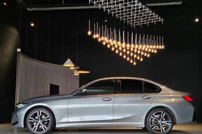 BMW Seria 3 318i M Sport aut