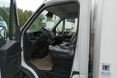 Iveco Daily 35S16H Kontener 8EP Izoterma Hi-Matic