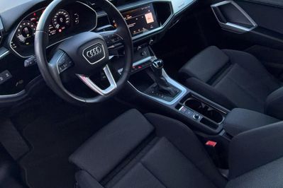 Audi Q3 35 TFSI mHEV S-Line S tronic