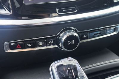Volvo V60 T6 AWD Plug-In Hybrid Plus Bright aut