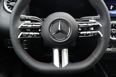 Mercedes GLA 200  AMG Line