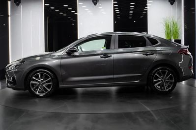 Hyundai i30 1.5 t-Gdi 48V Smart Dct