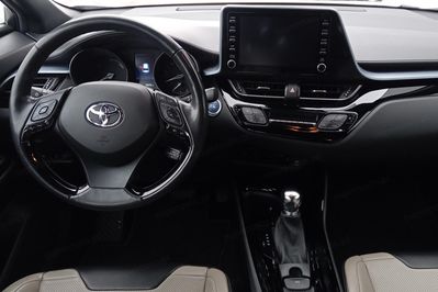 Toyota C-HR 2.0 Hybrid Selection