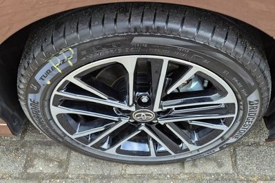 Toyota Camry 2.5 Hybrid Executive e-CVT