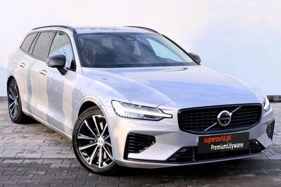 Volvo V60 T6 AWD Plug-In Hybrid Plus Dark
