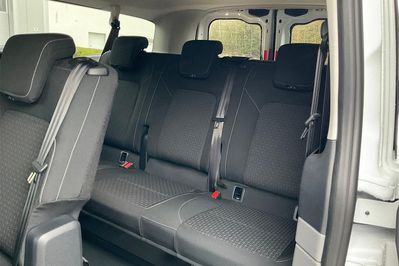 Ford Transit Custom Kombi 320 L2H1 M1 Trend A8
