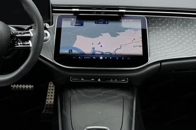 Mercedes E Klasa 300 de 4-Matic AMG