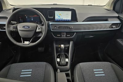 Ford Tourneo Courier Active A7