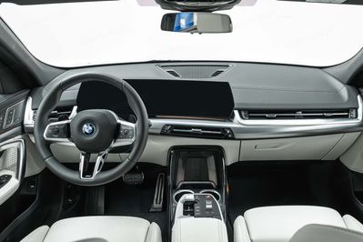 BMW iX2 eDrive20 M Sport