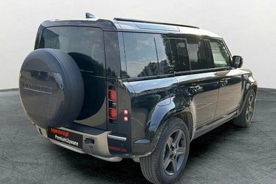 Land Rover Defender 110 D250 X-Dynamic SE