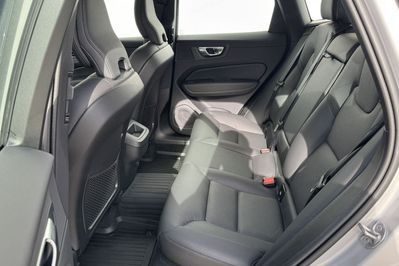 Volvo XC60 B5 B AWD Plus Dark