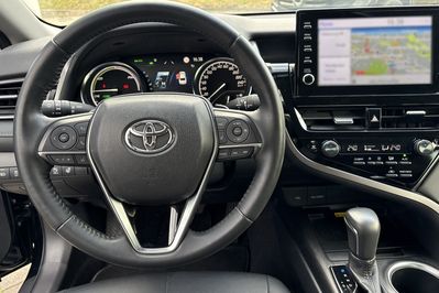 Toyota Camry Executive 2.5 Hybrid