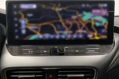 Nissan Juke N-Connecta 1.0 DIG-T