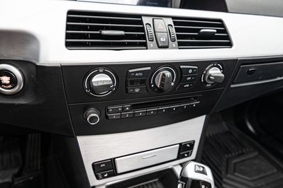 BMW Seria 5 Touring 520d