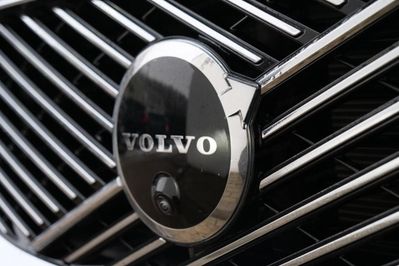 Volvo XC60 T6 Plug-In Hybrid AWD Ultra Bright