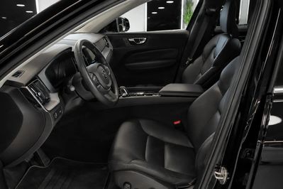 Volvo XC60 B5 B AWD Momentum Pro aut