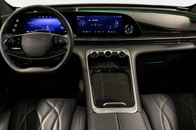 Omoda 9 1.5 Super Hybrid Exclusive AWD