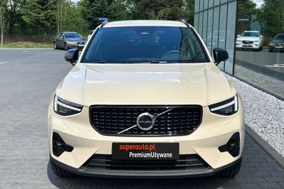 Volvo XC40 B3 Plus Dark