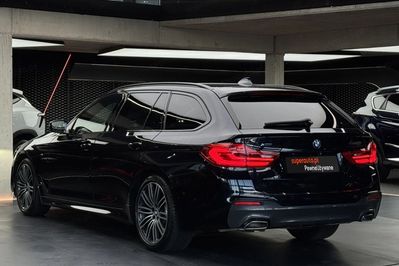BMW Seria 5 530i xDrive M Sport sport