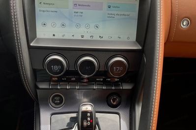 Jaguar F-Type Turbo P300 RWD R-Dynamic