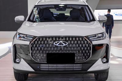 Chery Tiggo 7 Premium 1.5 T-GDI HEV DCT