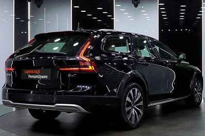 Volvo V90 Cross Country D4 AWD Pro