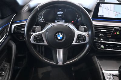 BMW Seria 5 520d xDrive mHEV M Sport sport-aut