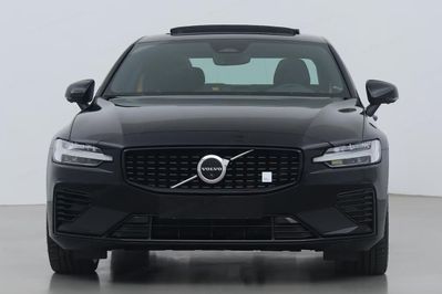 Volvo S60 T8 AWD Plug-In Hybrid Polestar Engineered