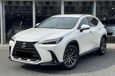 Lexus NX 350h Elegance 2.5 Hybrid