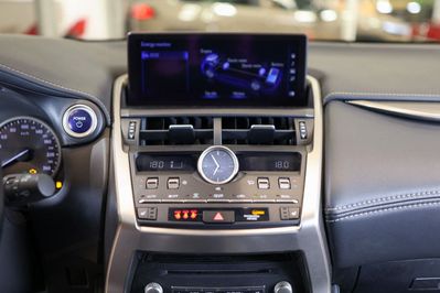 Lexus NX 300h F Impression AWD