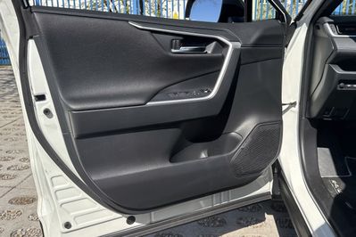 Toyota RAV4 Selection 2.5 Hybrid  4x4