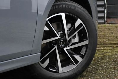 Opel Corsa GS  1.2 T mHEV eDCT