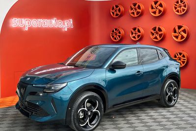 Alfa Romeo Junior 1.2 Ibrida
