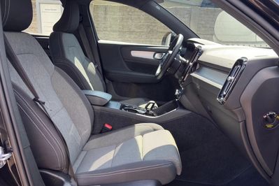 Volvo XC40 B3 Plus Dark