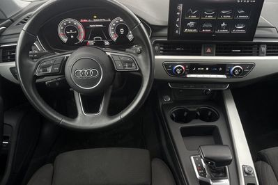 Audi A4 35 TFSI mHEV S tronic