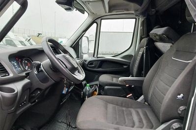 Iveco Daily 70C18 Zabudowa + Tył spanie