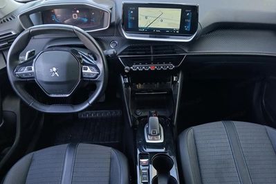 Peugeot 2008 1.5 BlueHDi Allure Pack S&S EAT8