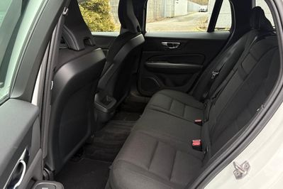 Volvo V60 B3 B Momentum Core