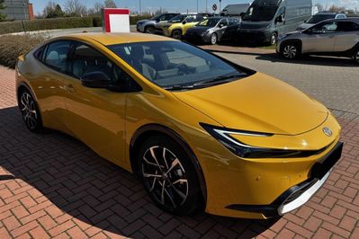 Toyota Prius Prestige 2.0 Hybrid Plug-in