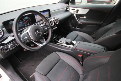 Mercedes CLA 200  AMG Line 7G-DCT