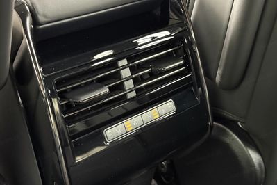 Land Rover Range Rover Sport D300 Dynamic SE