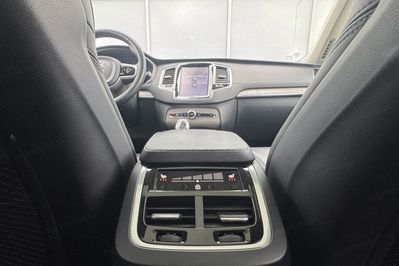 Volvo XC90 T8 AWD Plug-In Hybrid Plus Dark 7os aut