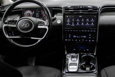 Hyundai Tucson 1.6 T-GDi HEV Executive 4WD